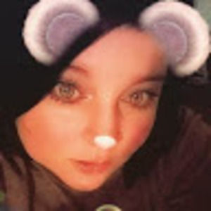 Meet your Posher, Angie